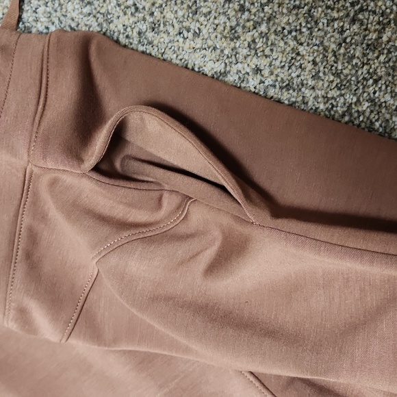 Lounge Set, Size S - Picture 10 of 12